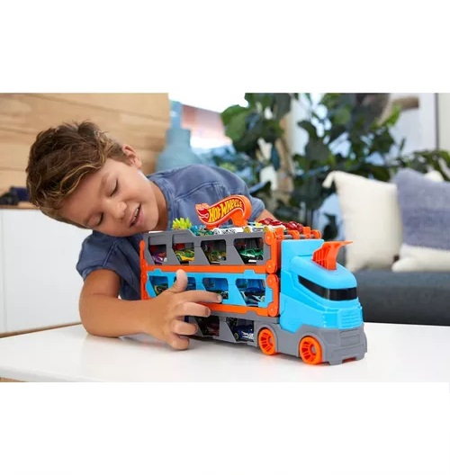 Remolque y Pista de Carreras Hot Wheels 2